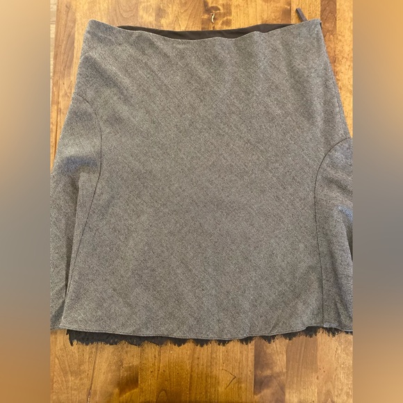 Banana Republic Wool/Rayon Skirt. A-line cut..
Size 16. Brown. - Picture 4 of 9